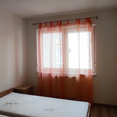 Coral Apartman